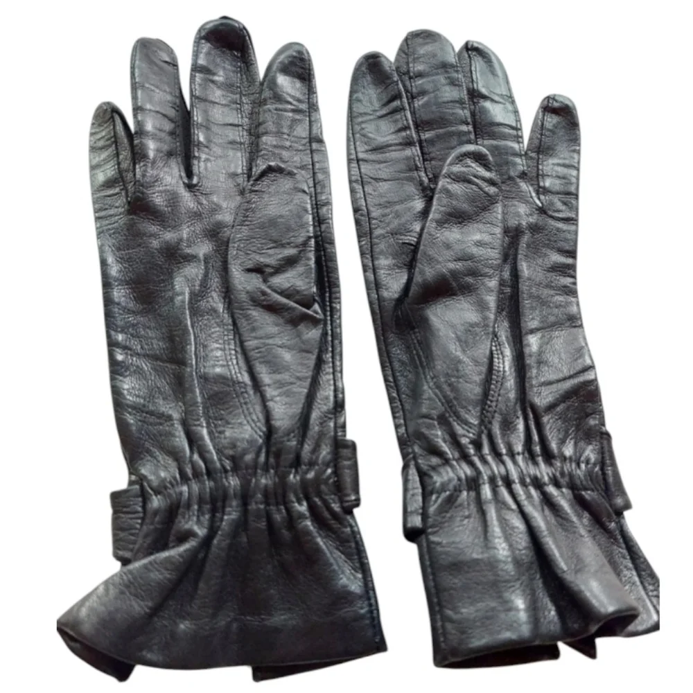Halston Leather with Silk Lining Vintage Elegant Black Gloves with Bow Detail